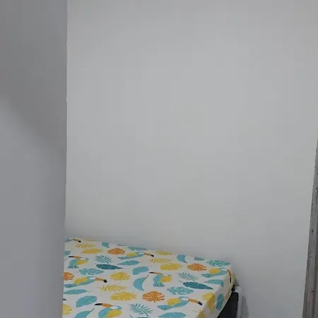 La Medellin Inn *