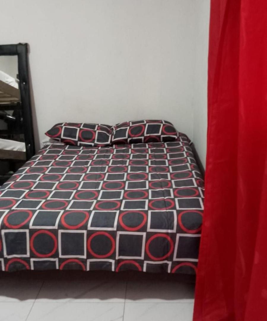 La Medellin Inn *