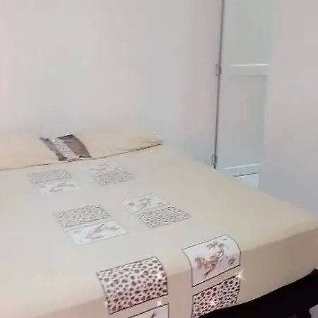 La Medellin Inn *