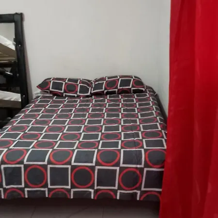 La Medellin Inn *